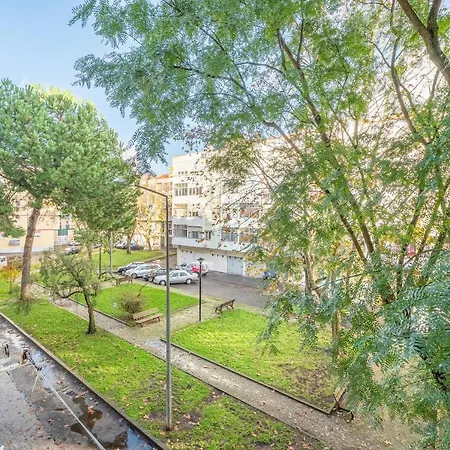 Guestready - Spacious Ground Floor Apartamento